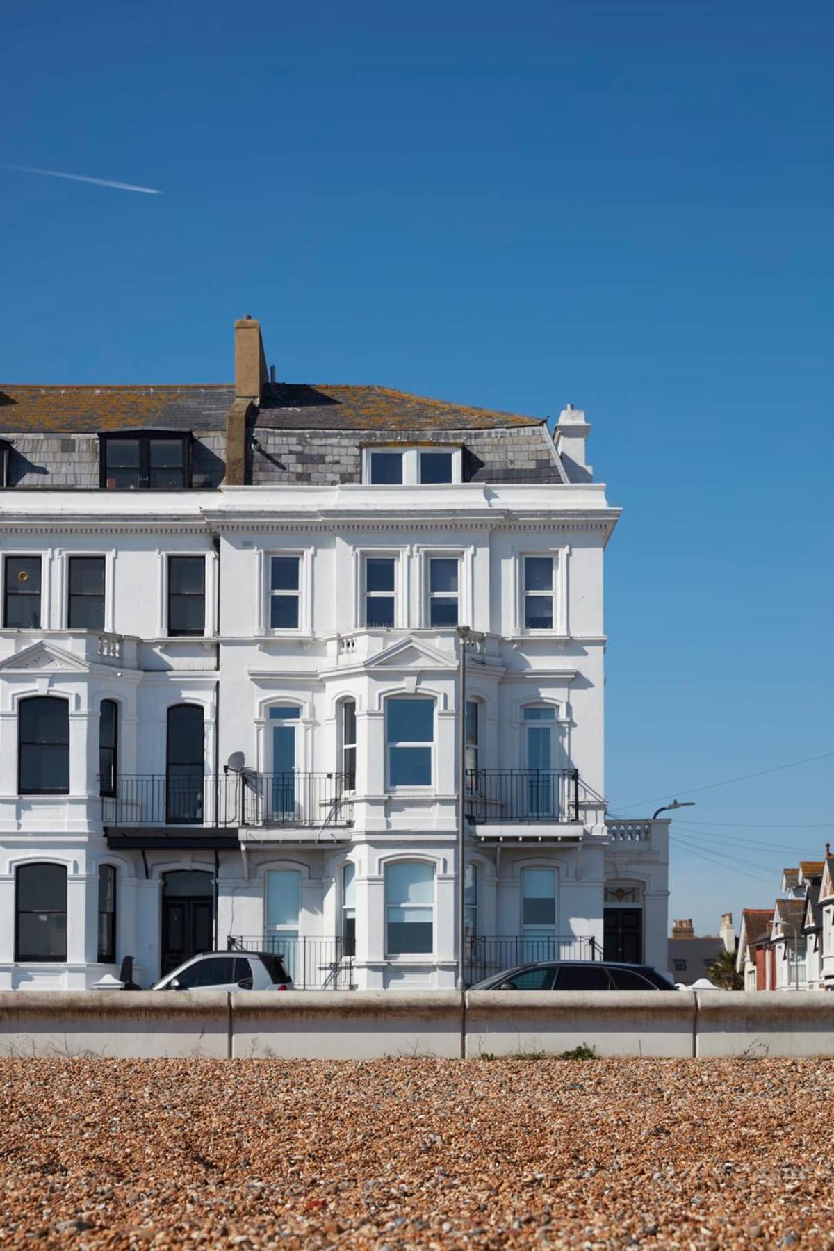 Spacious Beach Front Apartment With Stunning Sea Views Deal Exterior foto